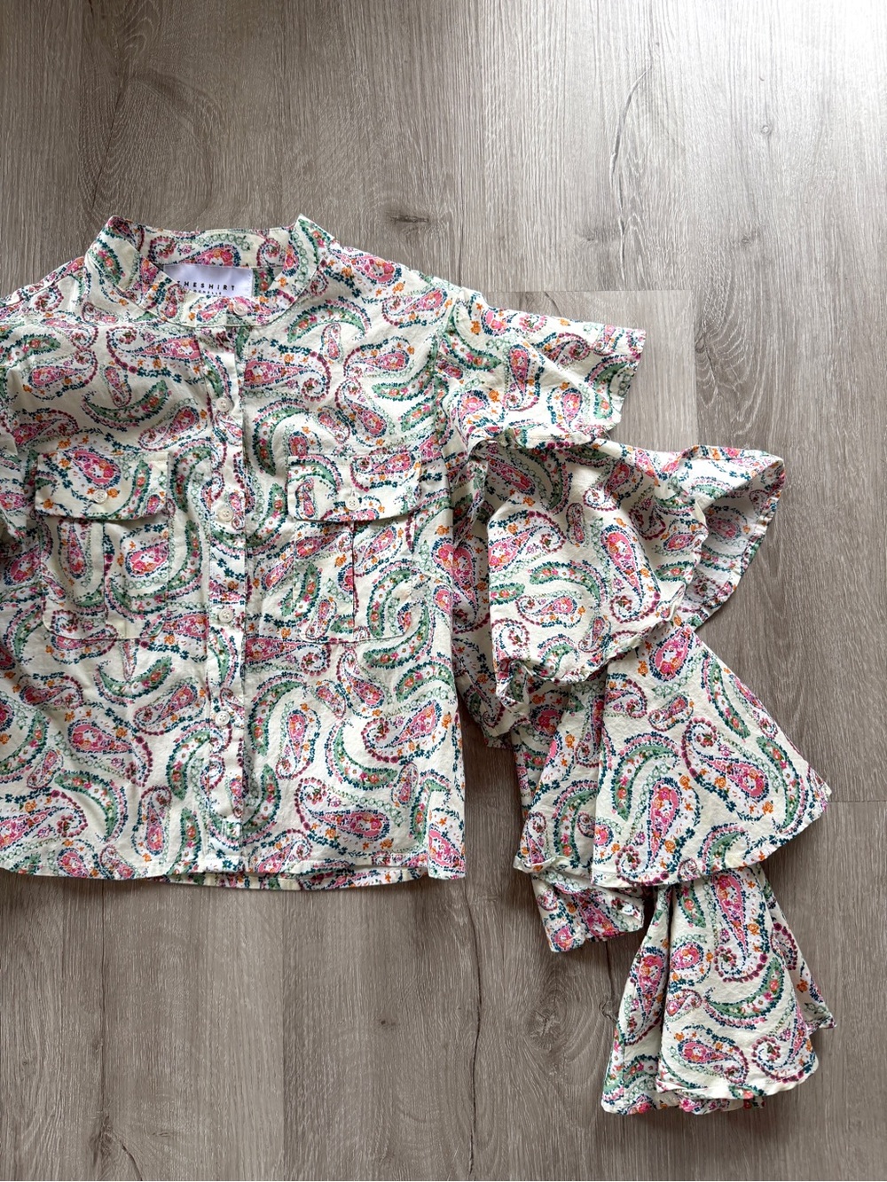 The Shirt by Rochelle Behrens Karlie Ruffle Sleeve Button Up Shirt Paisley Small